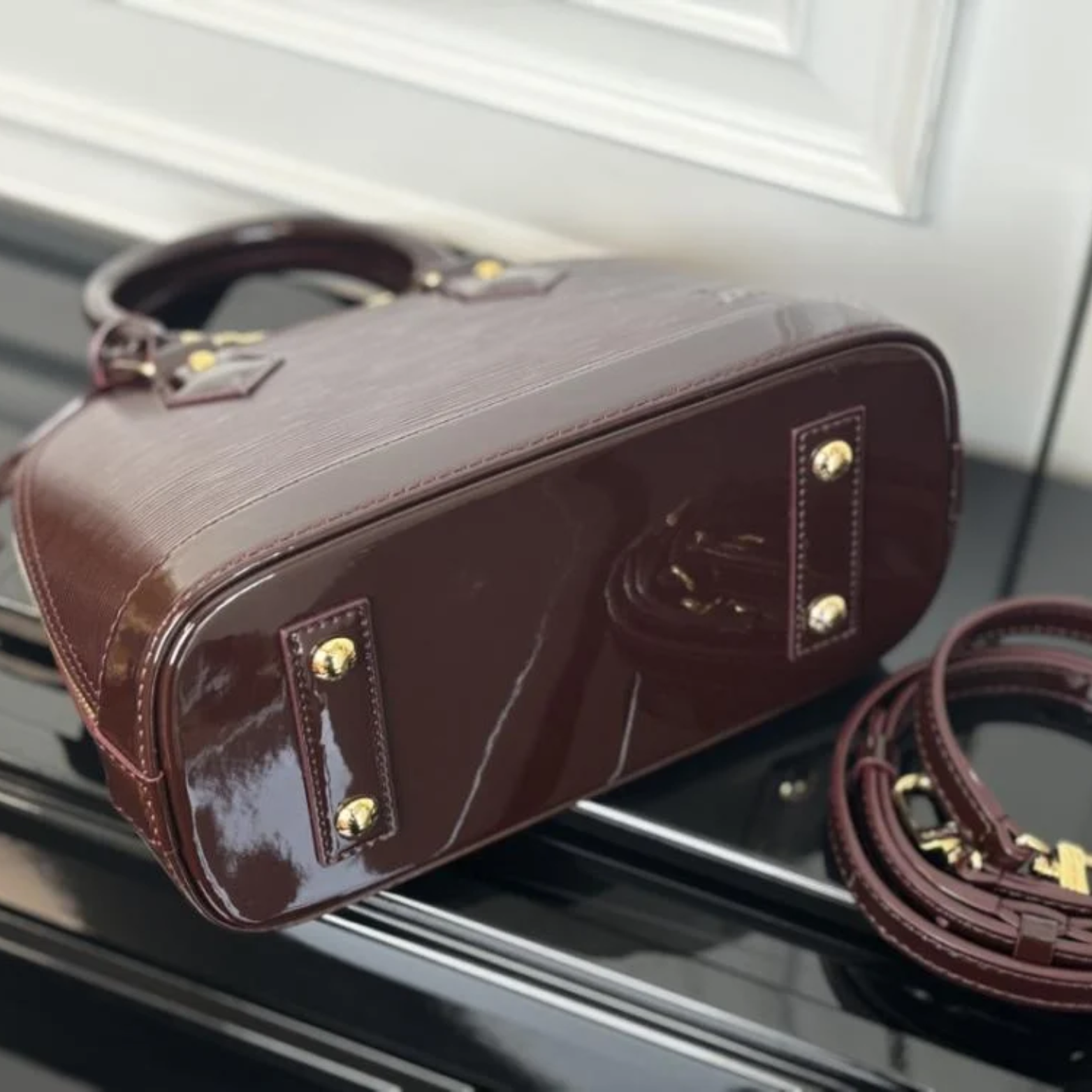 LOUIS VUITTON ALMA
