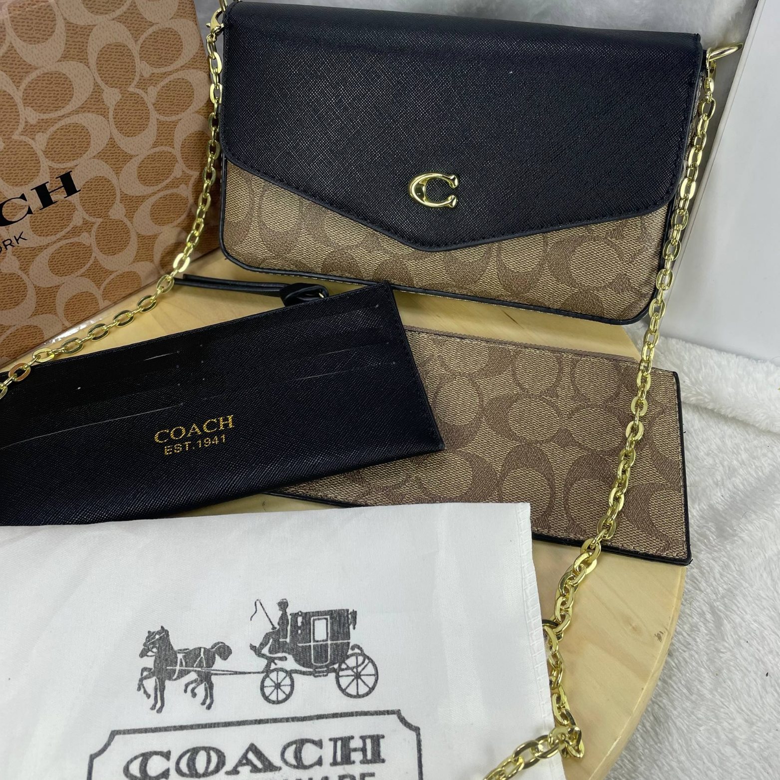 COACH ENVELOPE CROSSBODY