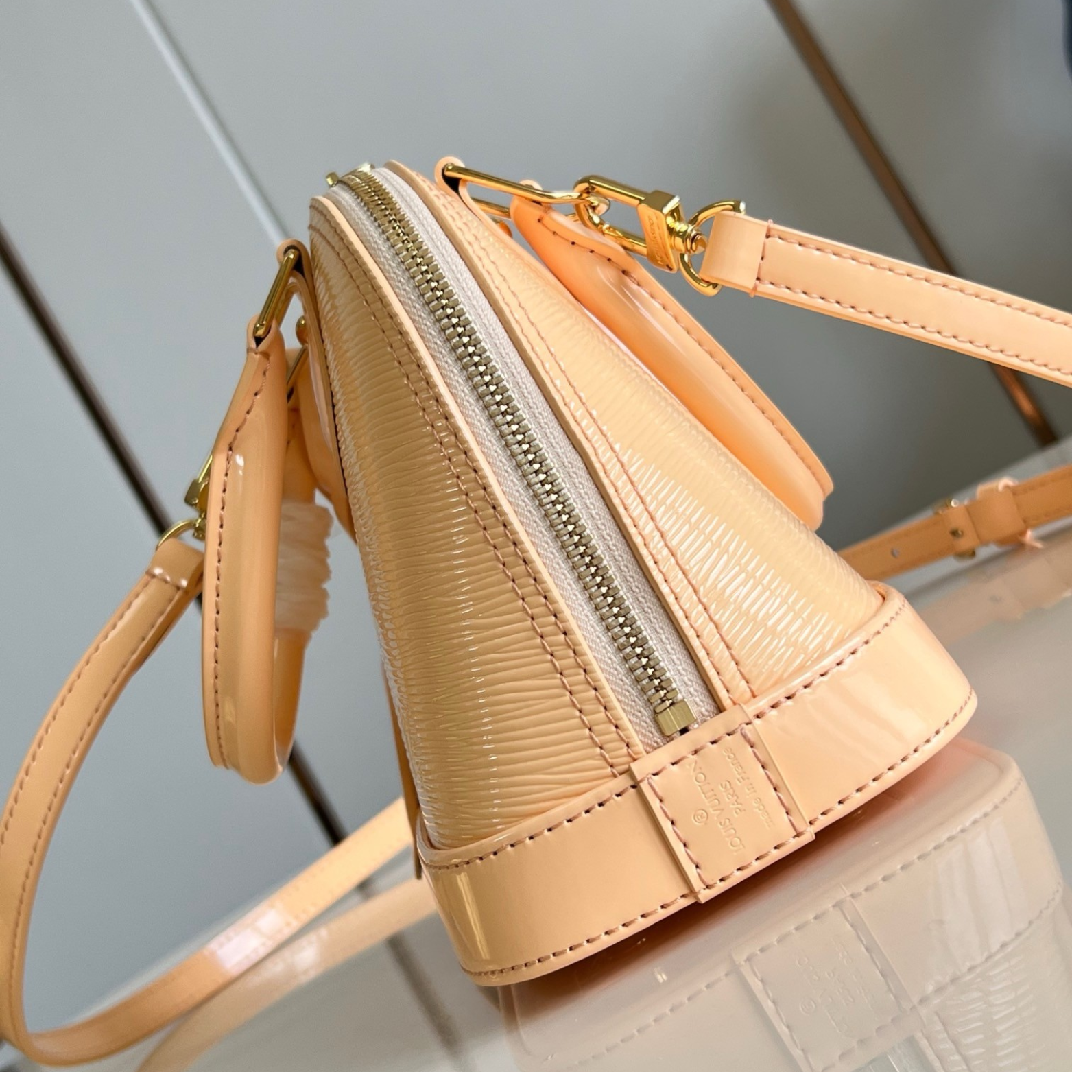 LOUIS VUITTON ALMA