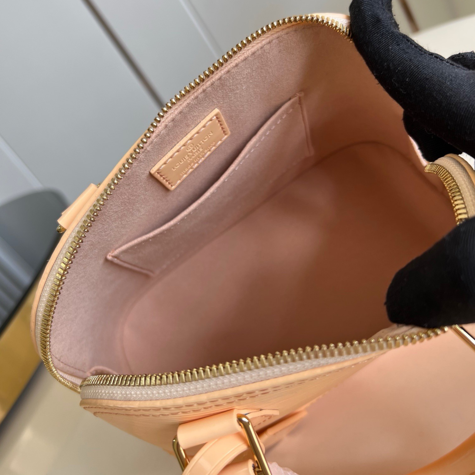 LOUIS VUITTON ALMA