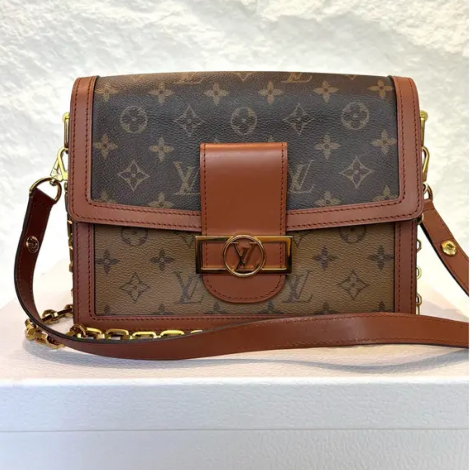 LOUIS VUITTON DAUPHINE