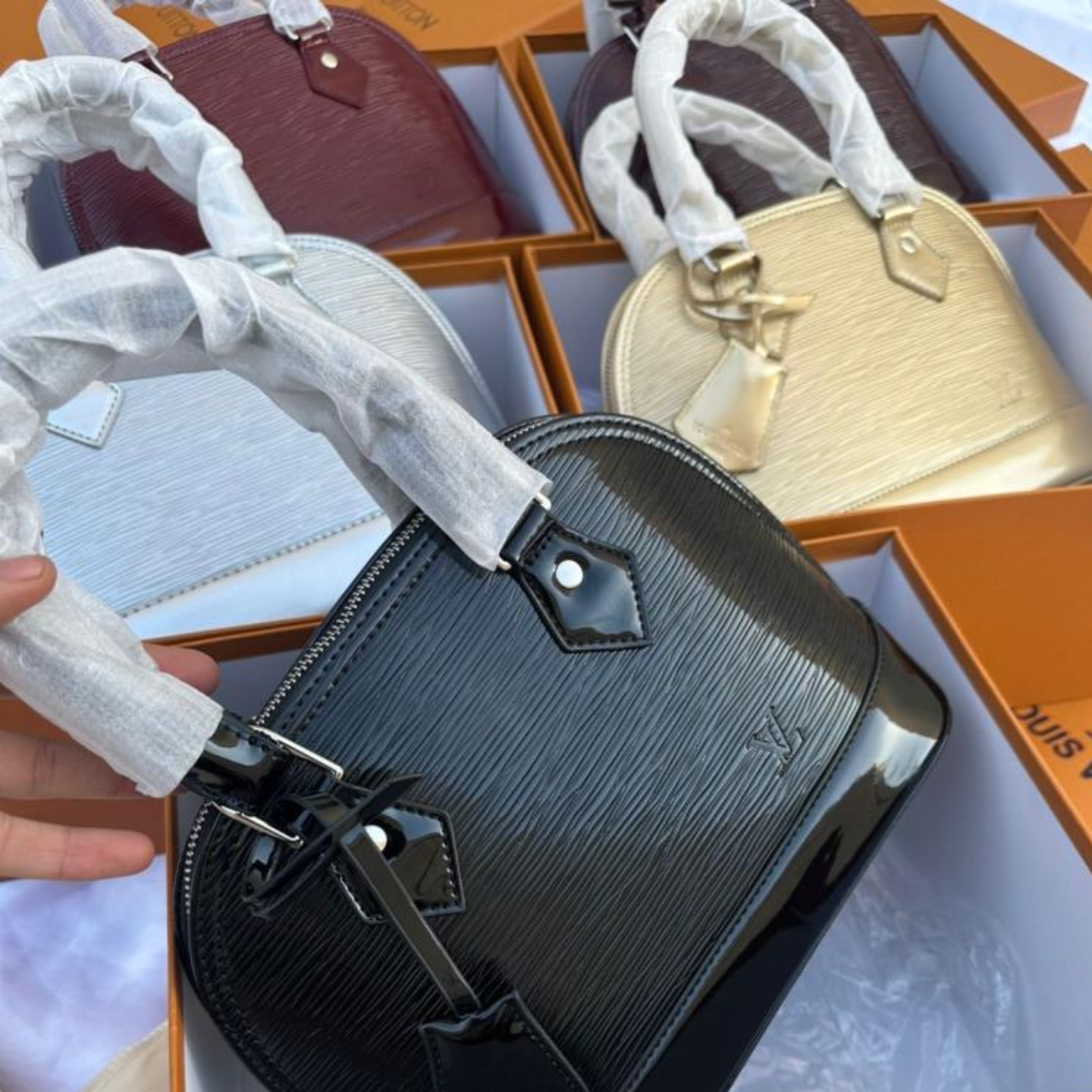 LOUIS VUITTON ALMA BB
