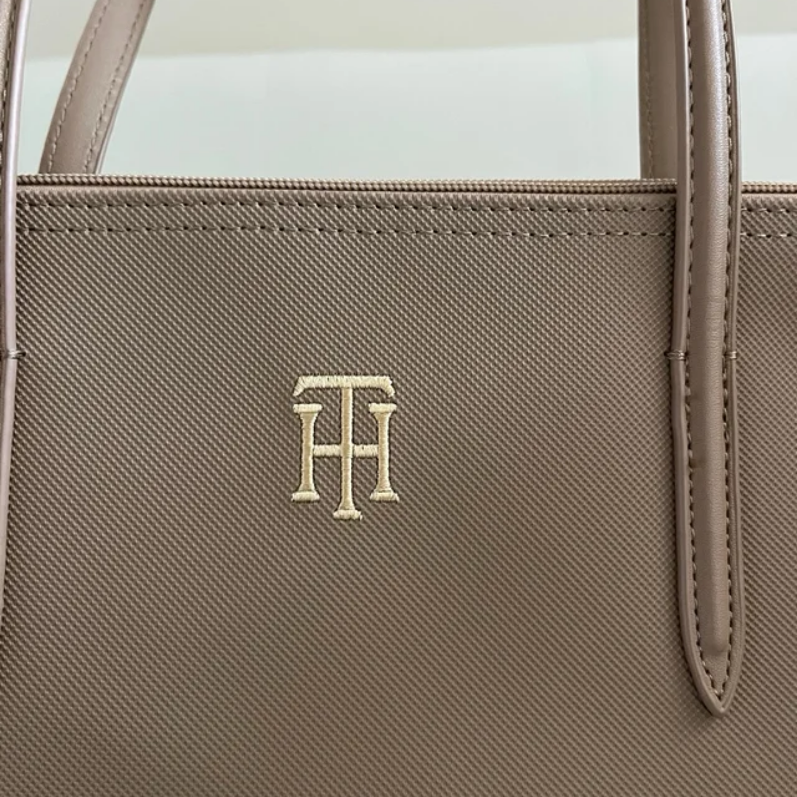 TOMMY HILFIGER TOTE