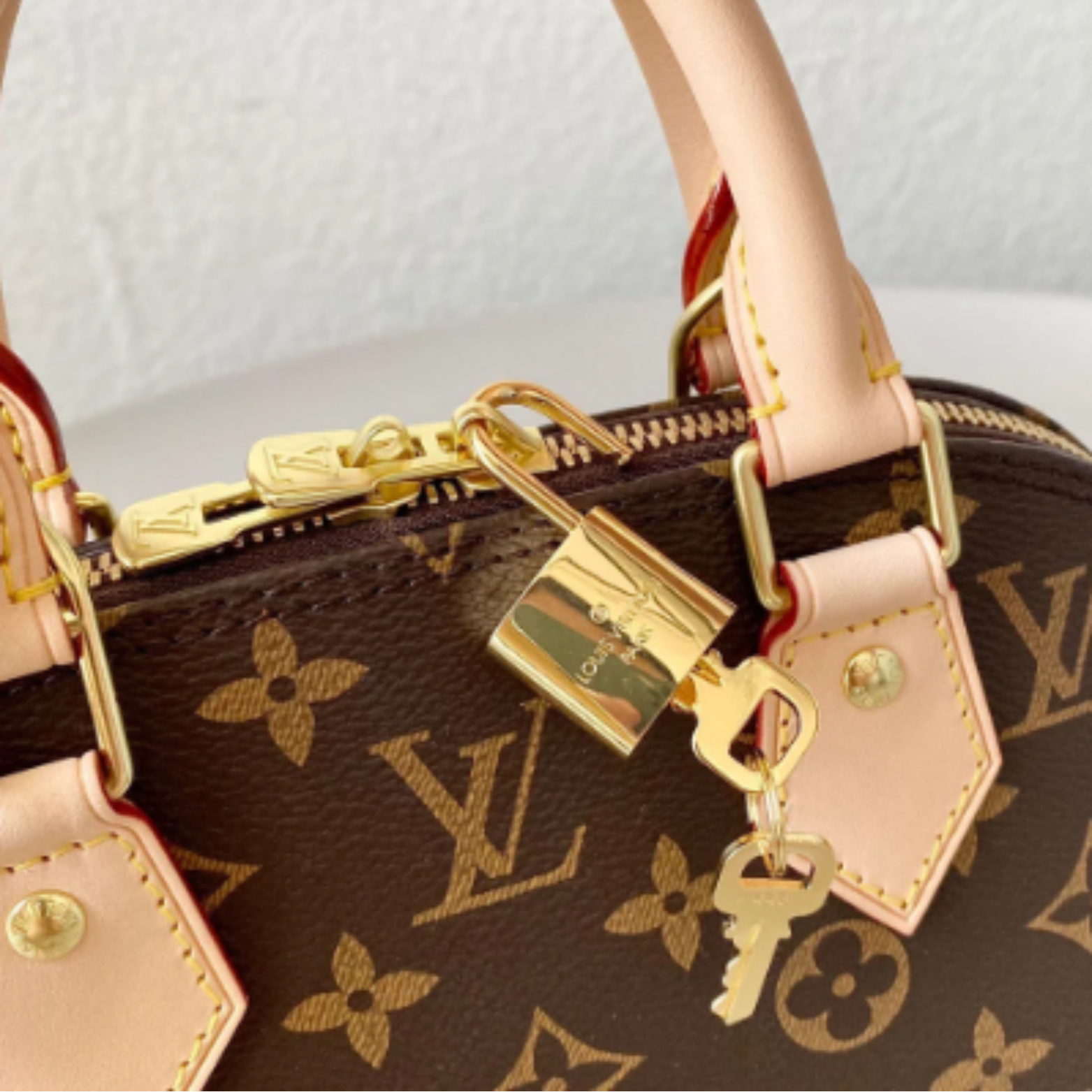 LOUIS VUITTON ALMA BB