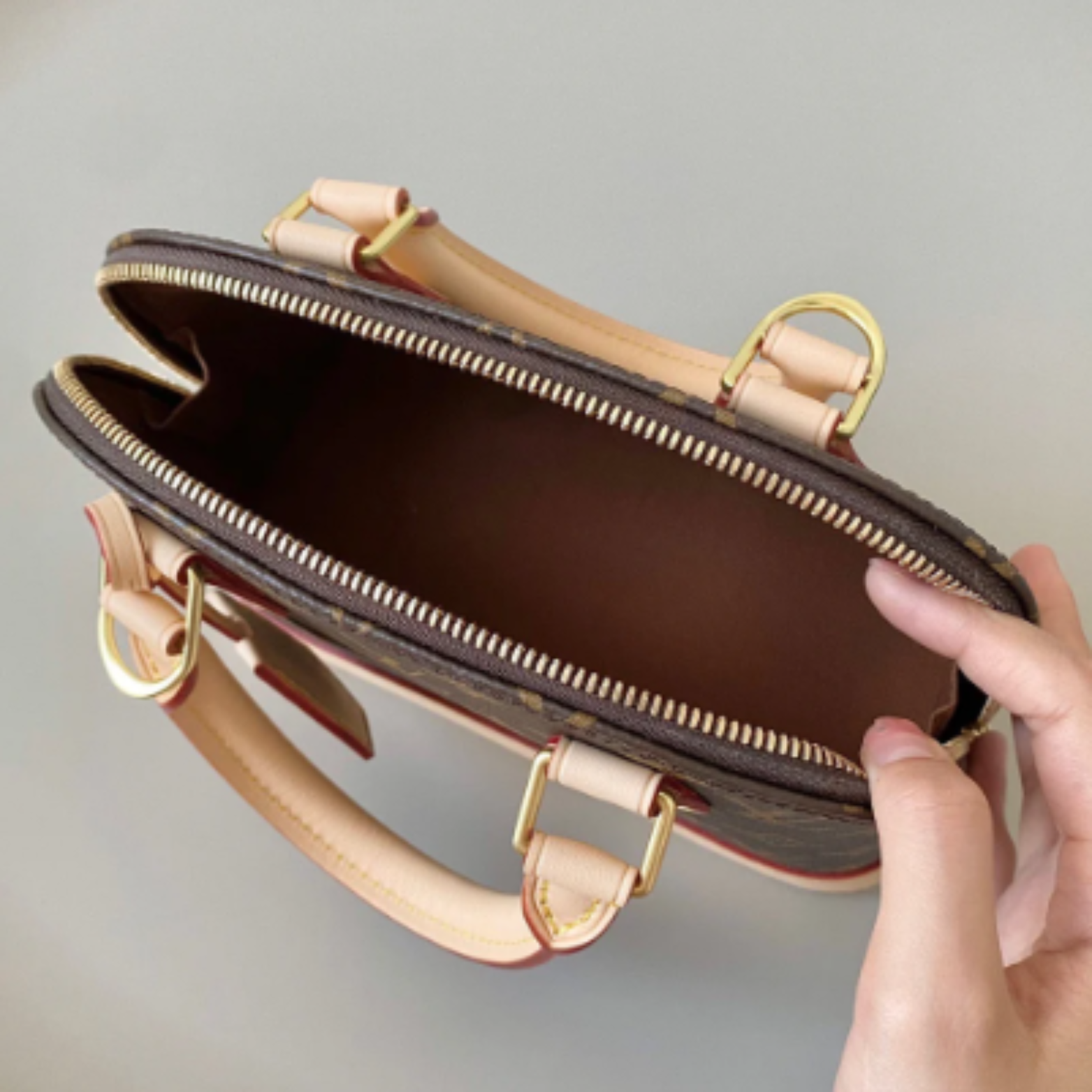 LOUIS VUITTON ALMA BB