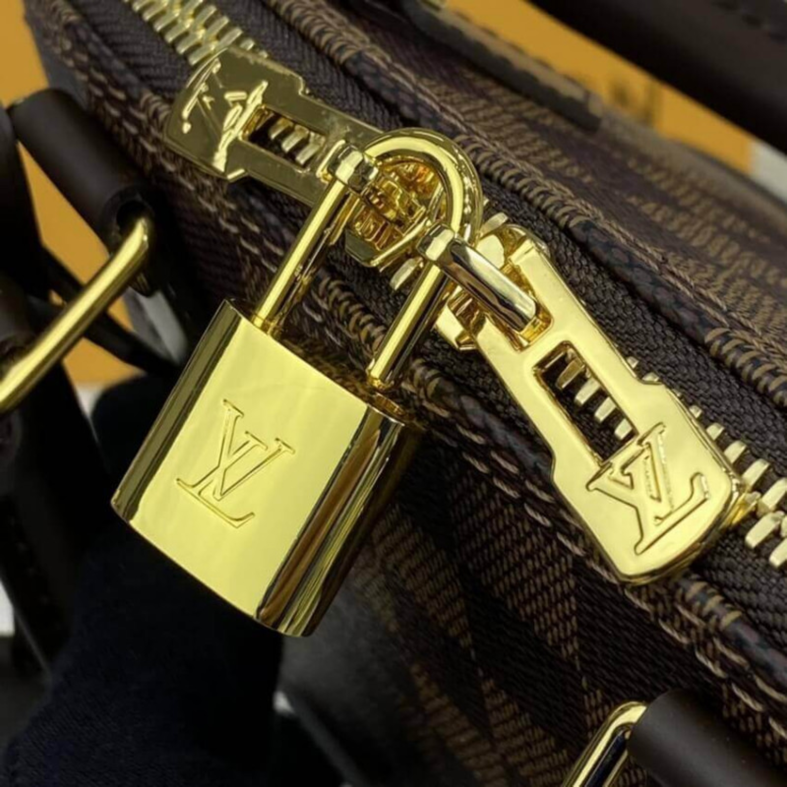 LOUIS VUITTON ALMA BB