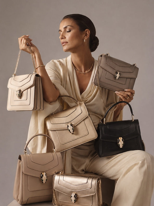 Sélection de sacs Bvlgari portés en studio