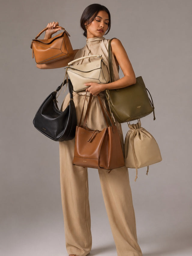 Sélection de sacs Loewe portés en studio