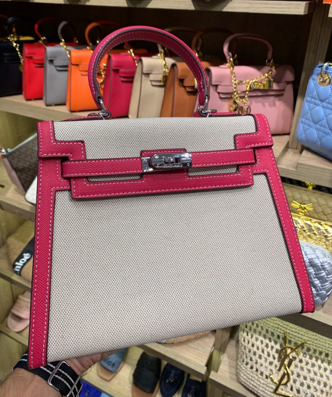 HERMÈS Gold Swift and Ecru Toile Quadrille Kelly 25 Sellier Palladium Hardware, 2024