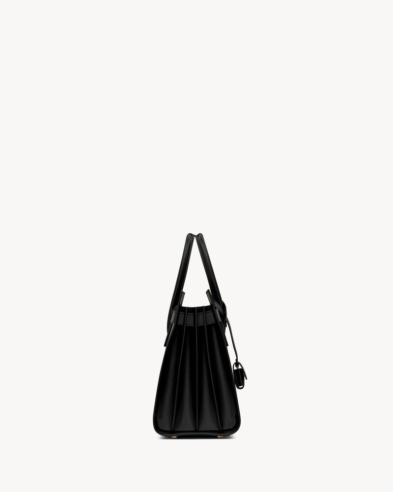 SAC DE JOUR EN CUIR LISSE - SMALL
NOIR
