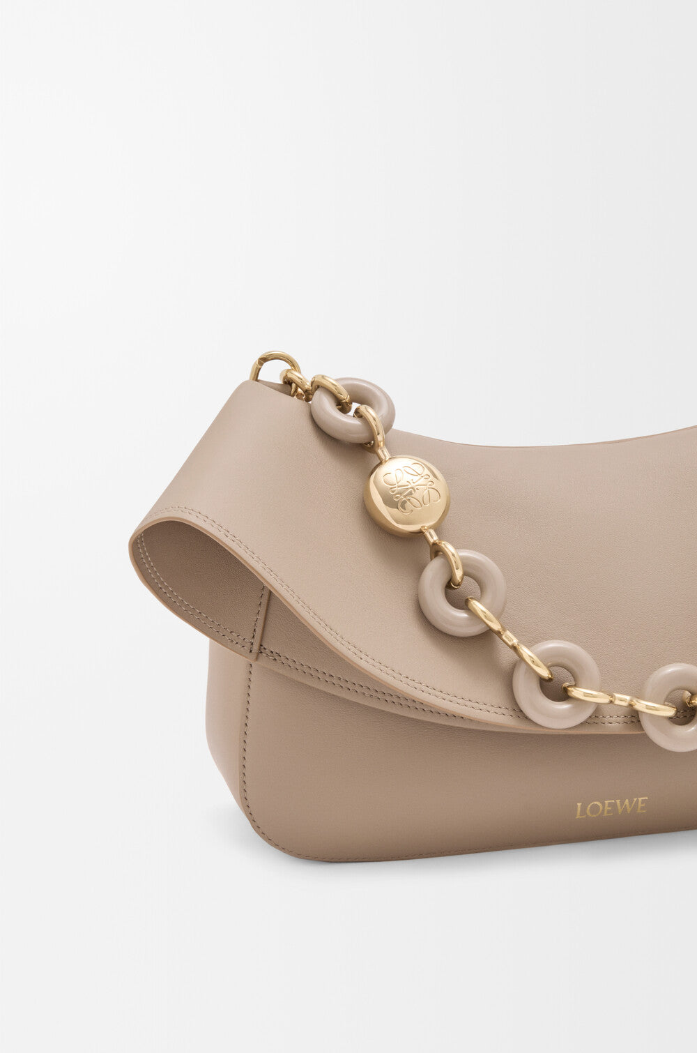 Loewe Sac Ola moyen modèle en cuir de veau lisse